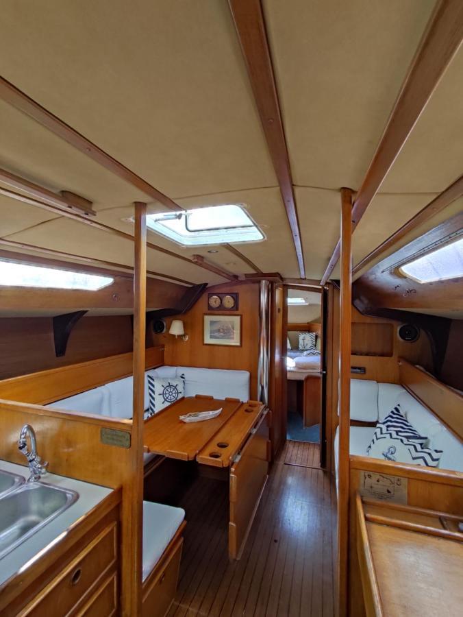 Dormire In Barca A Vela Maratea Exteriör bild