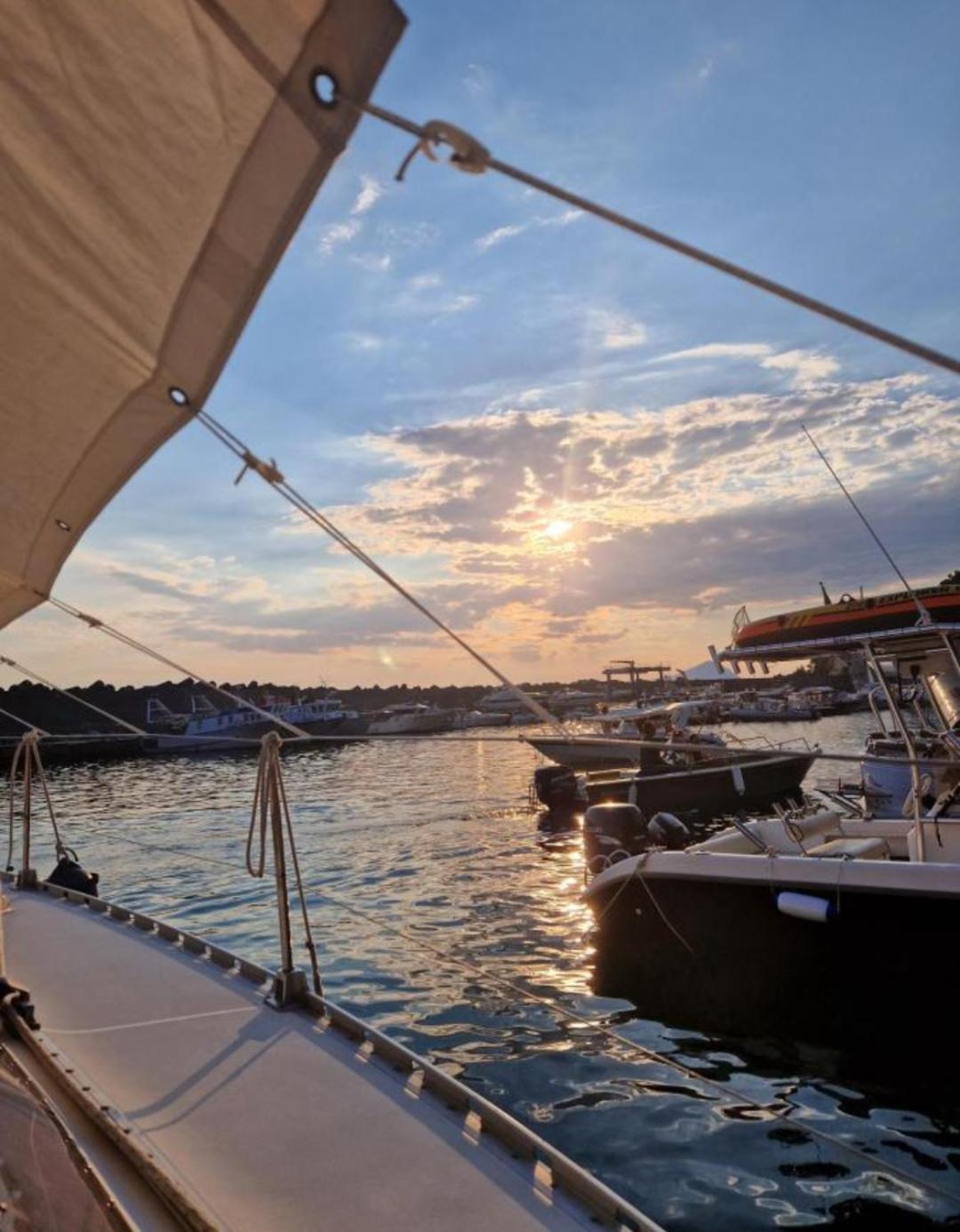Dormire In Barca A Vela Maratea Exteriör bild
